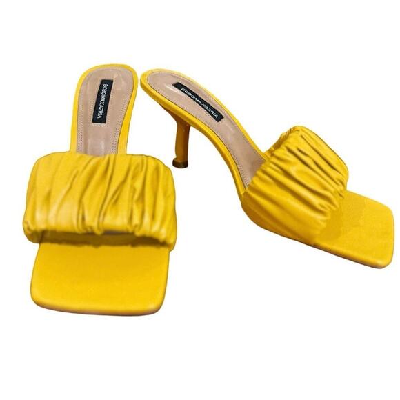 BCBGMaxAzria NWOB Dallas Scrunched Leather Sandal Heels In Tuscany Yellow Size 8 - Picture 2 of 6